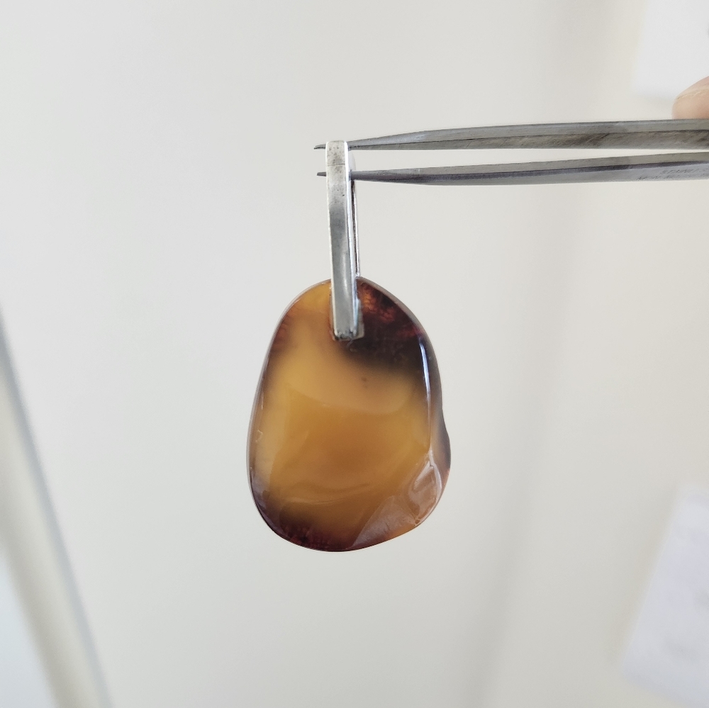 92.5% silver natural tiger eye stone pendent